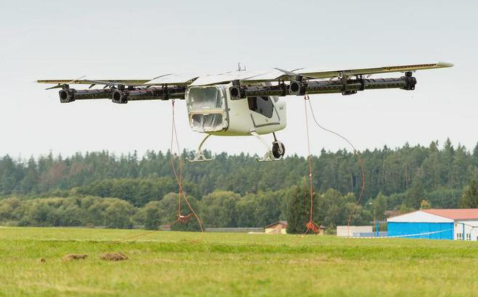 捷克公司 Zuri eVTOL 空中出租车首飞
