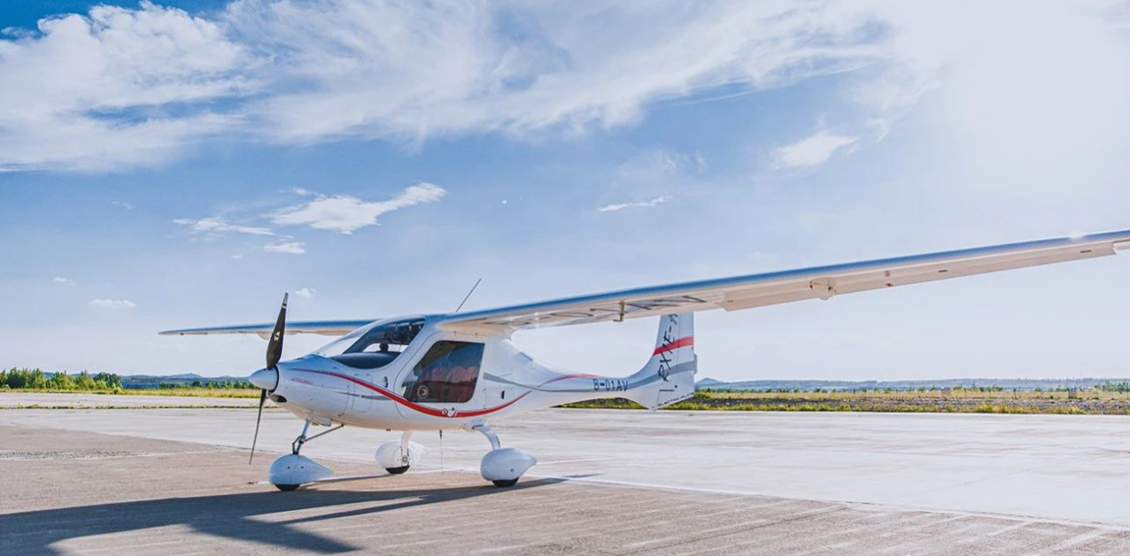 求购丨一架锐翔RX1E 双座电动轻型飞机，要求：二手飞机，正常维护，适航状态！