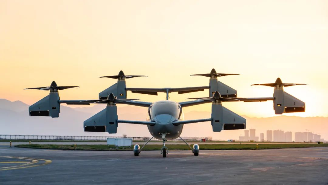 The first fully tilt rotor eVTOL engineering prototype in China has been assembled and rolled off the assembly line!